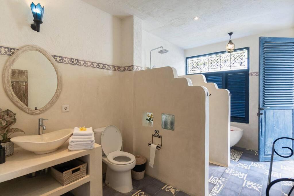 Tyche - Luxury In Near