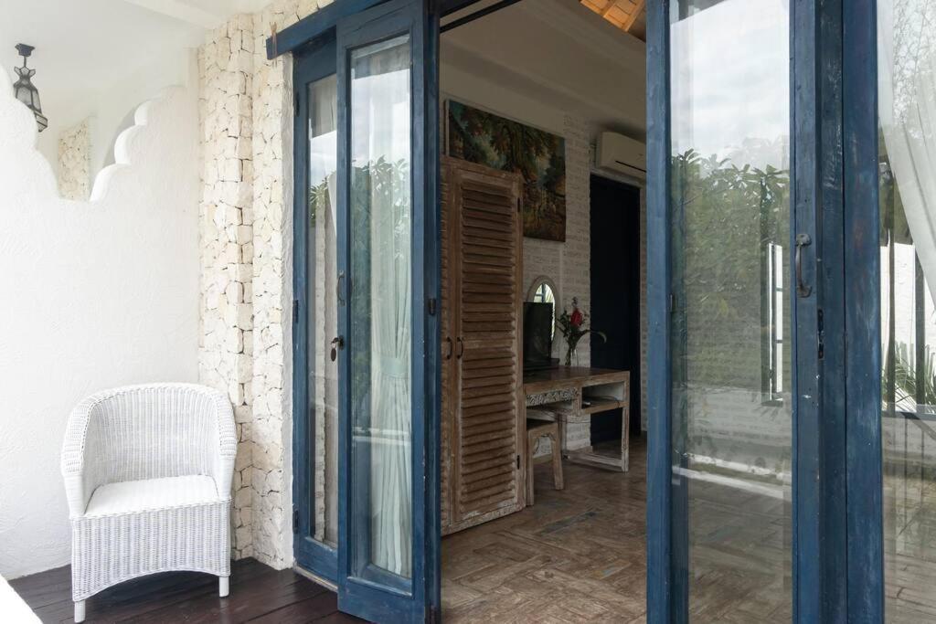 Tyche - Luxury In Near Villa Seminyak (Bali)