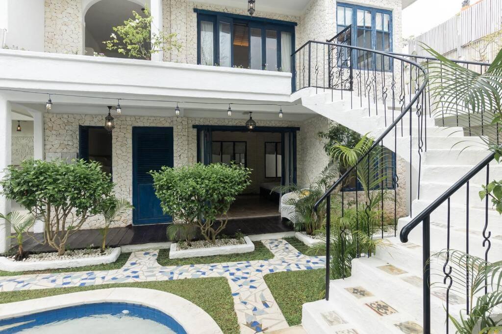 Tyche - Luxury In Near